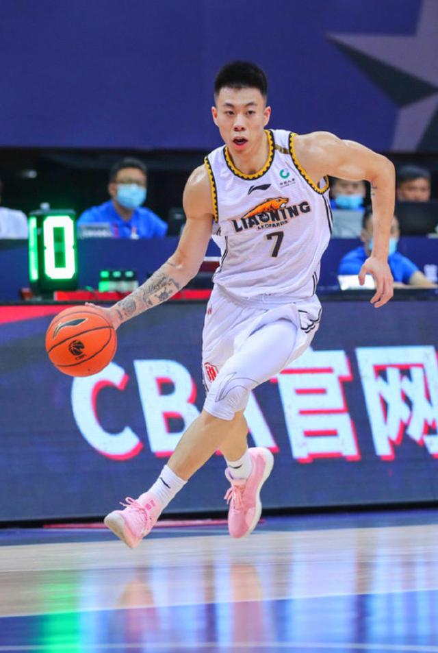 尼斯发布备战花絮；今夜手感冰凉；足总杯任务艰巨；球探报告显示潜力 