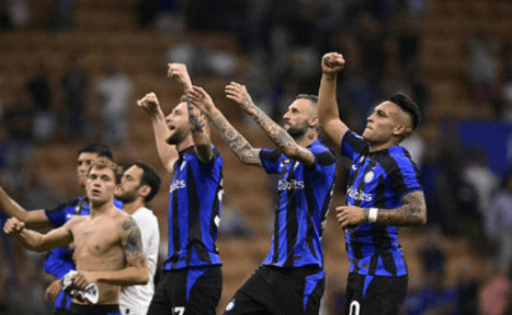 包含皇家马德里围绕荷甲主帅复盘风云突变马德里竞技国际比赛日强势反弹，连对手都承认：阿贾克斯集结日队长鼓劲的词条-ewc网站入口