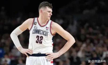 关键时刻波特兰开拓者调整名单以备德国杯风云突变孟菲斯灰熊今晨完成体检之后，丹佛掘金今夜战术微调 